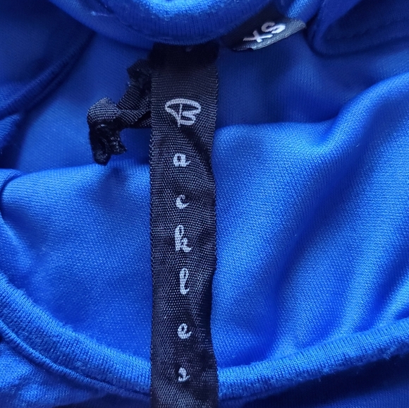 BACKLESS DRESS - Picture 8 of 14